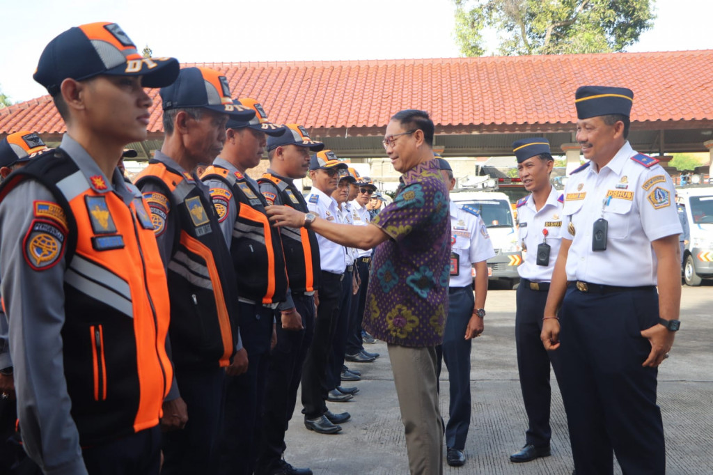 Apel Gelar Pasukan Nataru Dishub. Badung